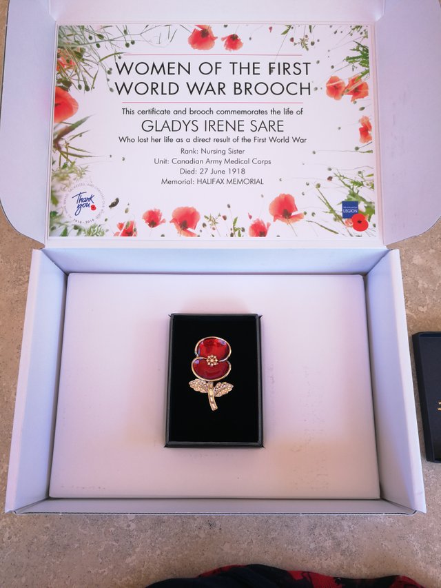 Women of the deals first world war brooch